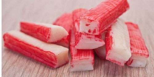 吃火锅时的争议之源 蟹棒的塑料膜需要剥除吗？揭开背后的真相与隐患